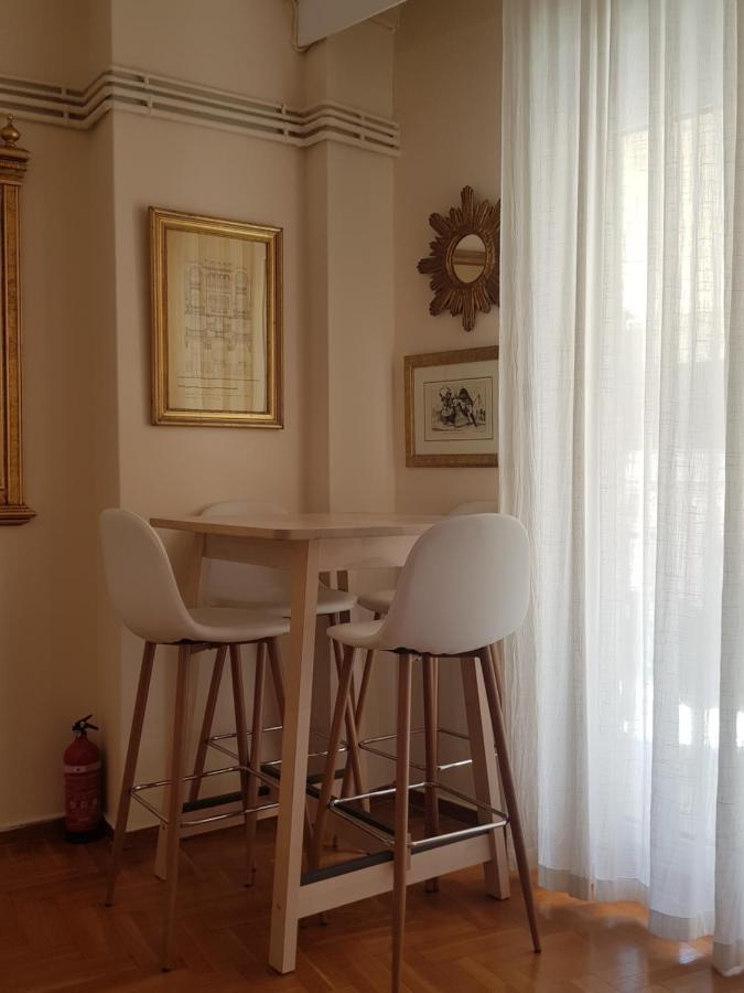 Quiet City Centre Apartment With Large Balcony テッサロニキ エクステリア 写真